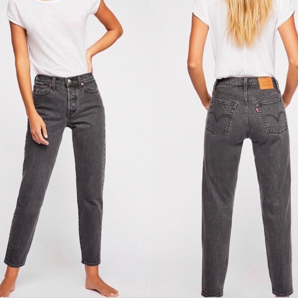 Levi’s Wedgie Fit Women’s Jeans, Bite My Dust -Size 24